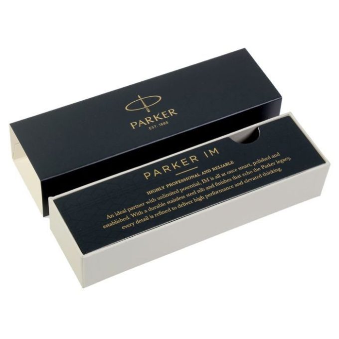 Ручка шариковая Parker IM Core Black GT M, корпус из латуни чёрный матовый/ золотой, синие чернила с гравировкой — изображение 3