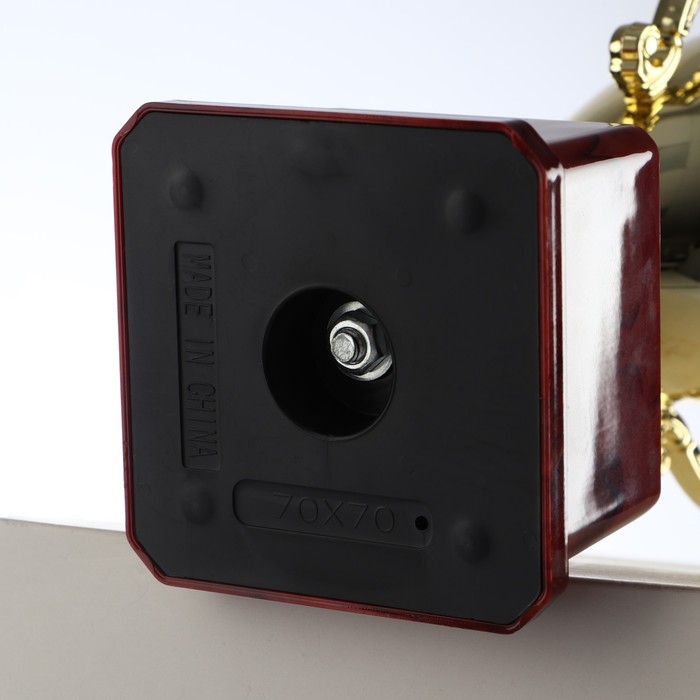 Кубок 014, наградная фигура, золото, подставка пластик, 32.5×16×8.5 см_7 Кубок 014, наградная фигура, золото, подставка пластик, 32.5×16×8.5 см, с индивидуальной гравировкой — изображение 7