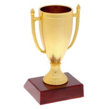 Кубок 103, наградная фигура, золото, подставка пластик, 12×6.3×6.3 см, с индивидуальной гравировкой