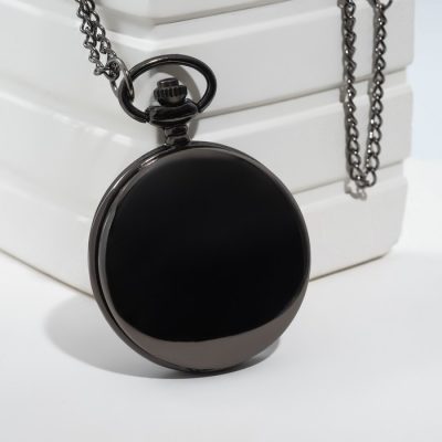 Часы карманные «Классика», кварцевые, 5.5×4.5 см, длина цепочки 80 см, циферблат d=4 см, с гравировкой