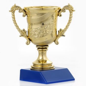 Кубок под нанесение 058, наградная фигура, золото, подставка пластик, 12.2 см, с индивидуальной гравировкой