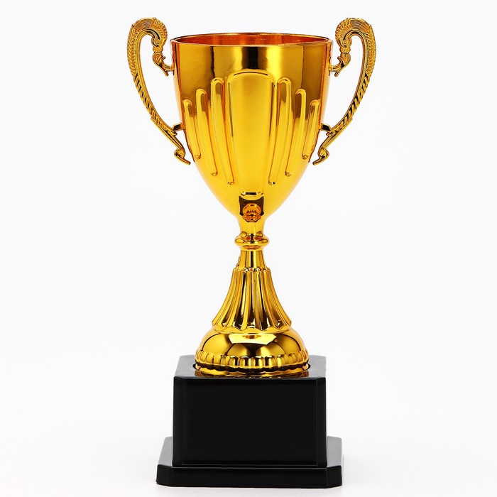 Кубок 045, наградная фигура, золото, подставка пластик, 20×10.6×8 см_4 Кубок 045, наградная фигура, золото, подставка пластик, 20×10.6×8 см, с индивидуальной гравировкой — изображение 4