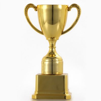 Кубок 112, наградная фигура, золото, подставка пластик, 17.7×10.5×7.5 см, с индивидуальной гравировкой