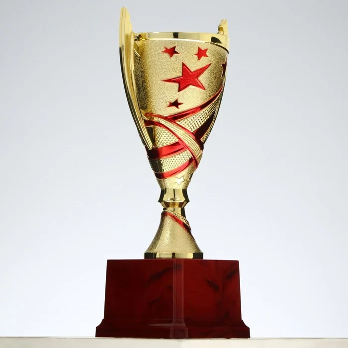 Кубок 183A, наградная фигура, золото, подставка пластик, 22,5 × 11 × 8,5 см._4 Кубок 183A, наградная фигура, золото, подставка пластик, 22,5 × 11 × 8,5 см., с индивидуальной гравировкой — изображение 4