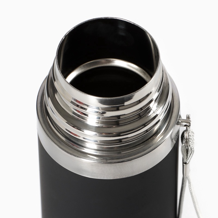 Термос гильза Мастер К, 500 мл, 24×7 см, с кружкой, с помпой, сохраняет тепло 10 ч, нержавеющая сталь, чёрный_3 Термос гильза Мастер К, 500 мл, 24×7 см, с кружкой, с помпой, сохраняет тепло 10 ч, нержавеющая сталь, чёрный, с индивидуальной гравировкой — изображение 3